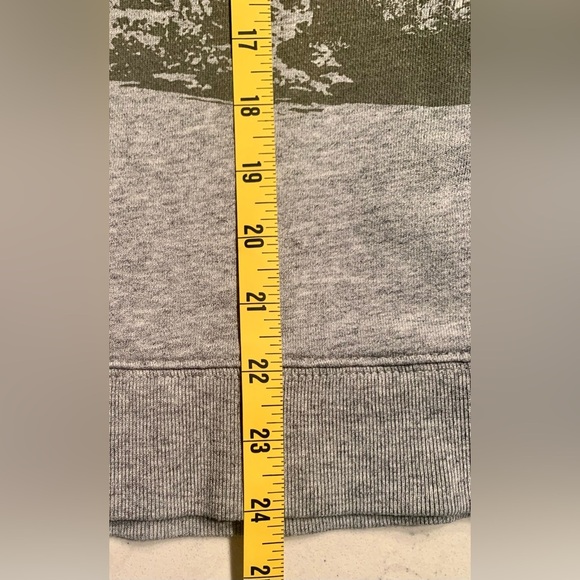 NWT J. Crew UNIVERSITY TERRY ALL NATURAL Graphic Sweatshirt - SZ M - Picture 7 of 9